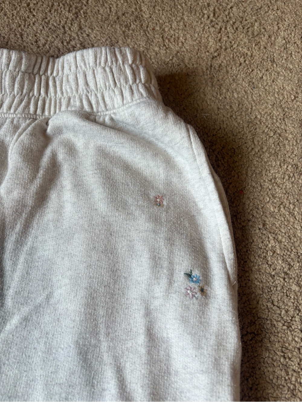 Women’s Light Gray Cozy Sweatpants with Floral Detail